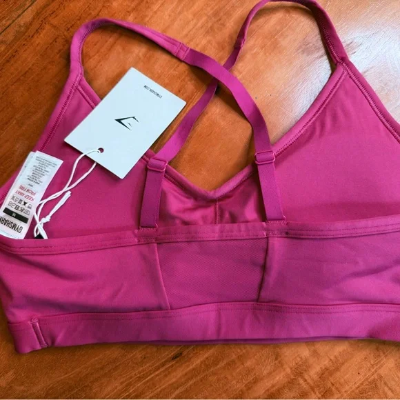 Gymshark Women's Ruched Sports Bra Pink NWT - Picture 2 of 5